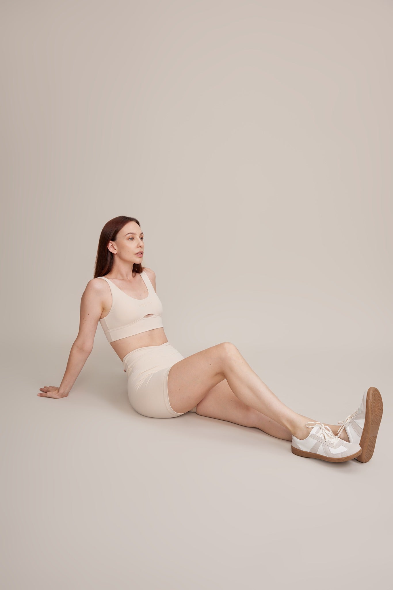 Soft Motion V Waist Run Short 12cm - BODIIV
