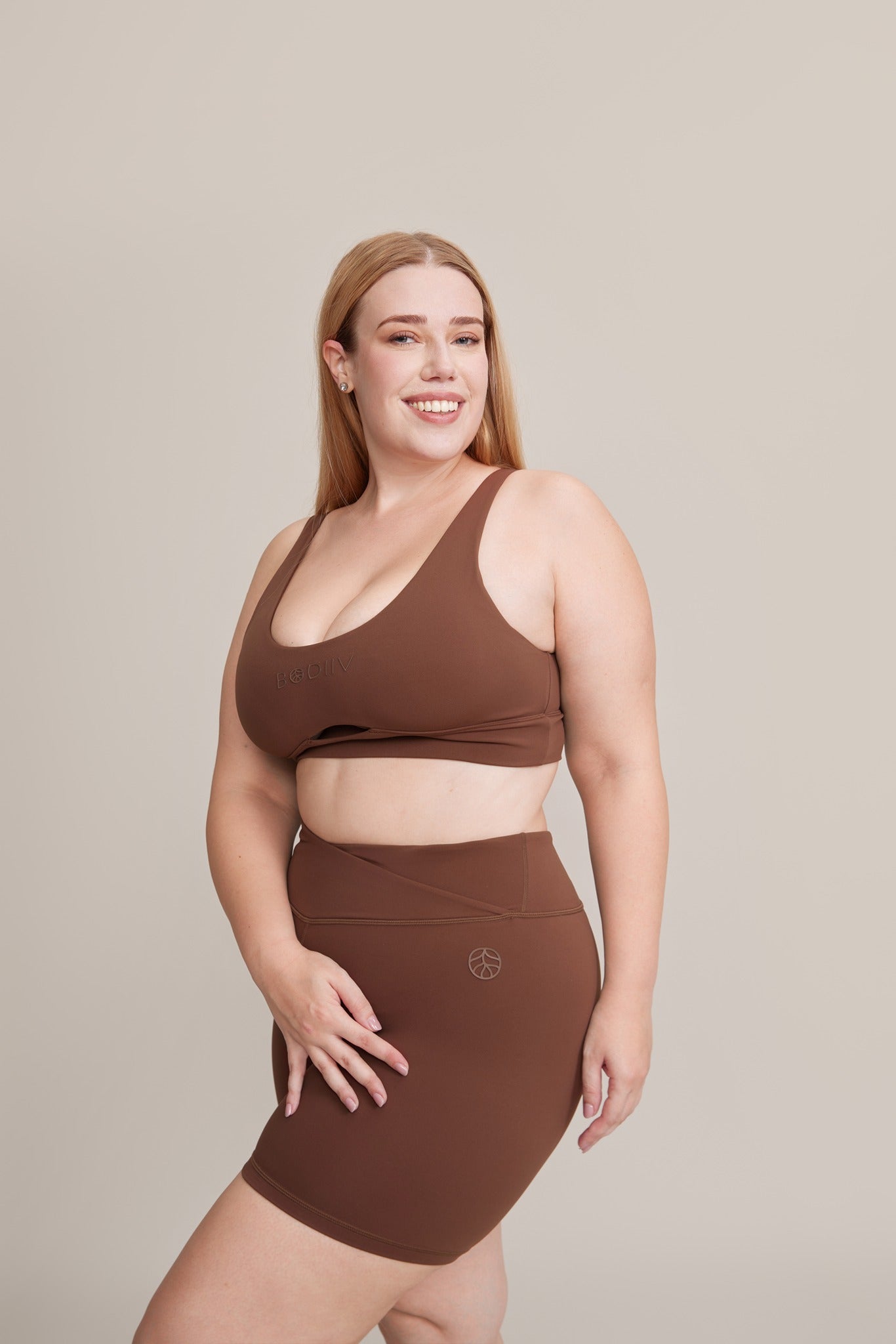 Soft Motion V Waist Run Short 12cm - BODIIV