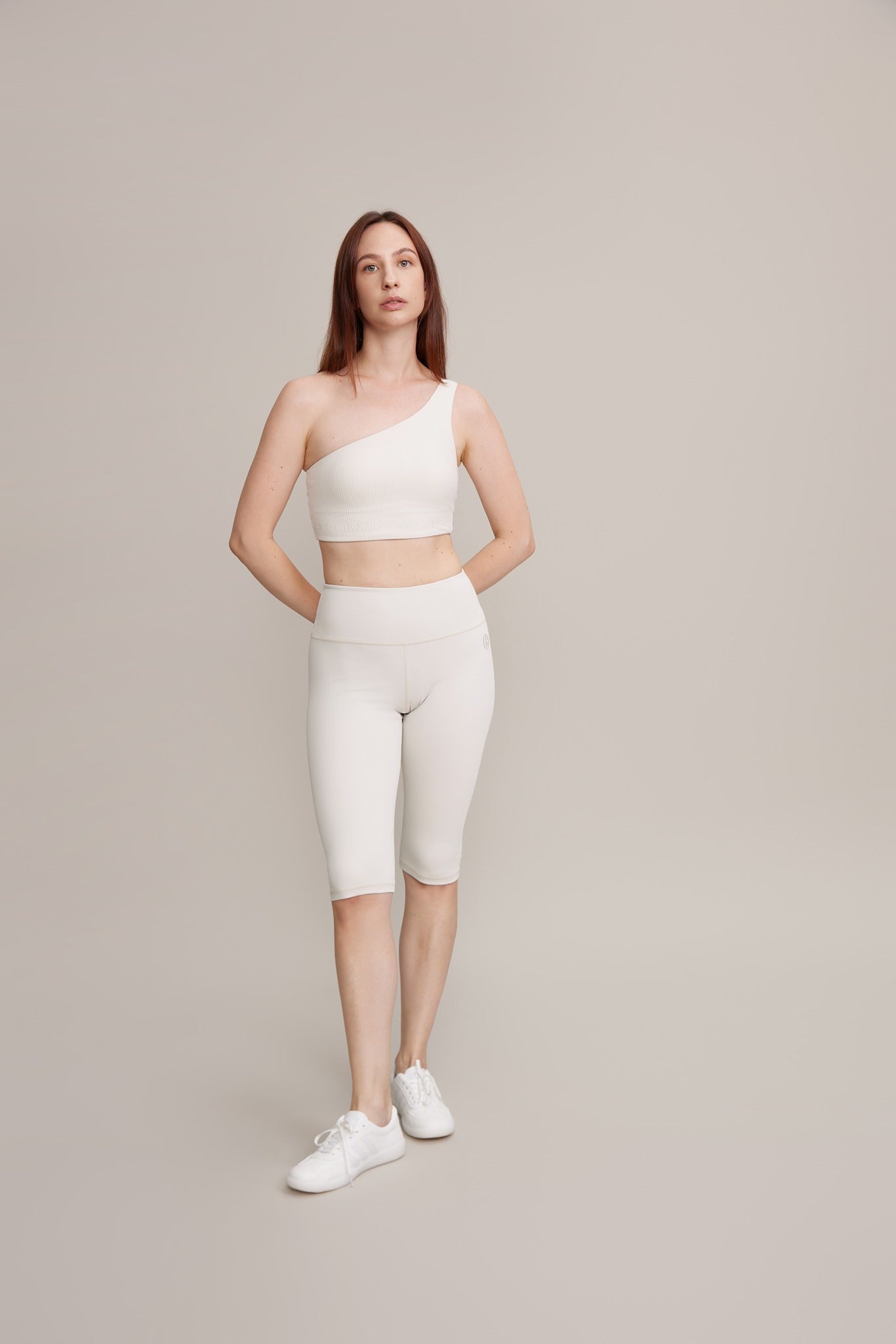 Soft Motion Mid-Rise Capri Legging - BODIIV 